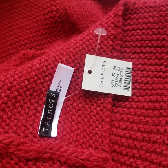 NWT Talbot's Red Sweater Scarf Wrap - Picture 3 of 3
